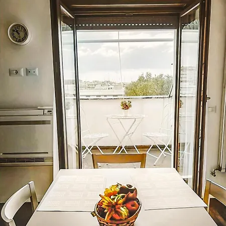 Elegant Penthouse - Metro Conca D'oro & Terrace Διαμέρισμα