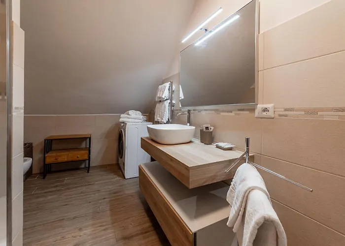 Elegant Penthouse - Metro Conca D'oro & Terrace * Rom