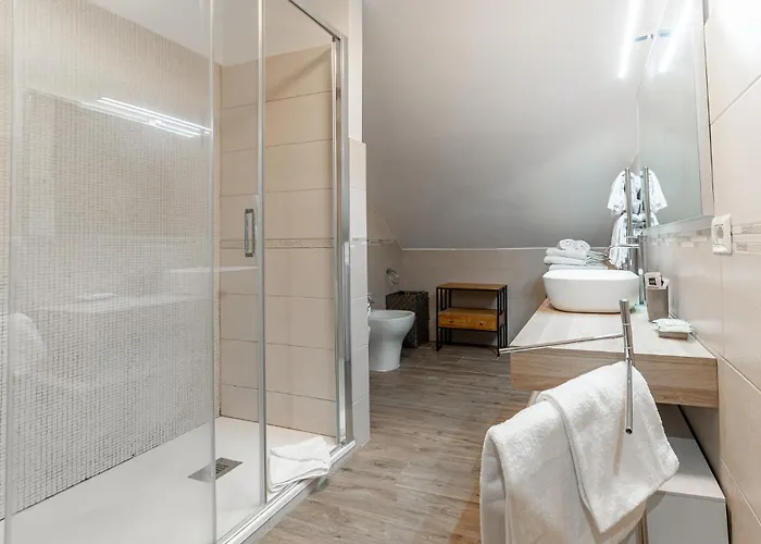 Elegant Penthouse - Metro Conca D'oro & Terrace Rom